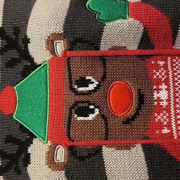 NWOT - With Love Derek Fun Holiday Sweater - Picture 2 of 8